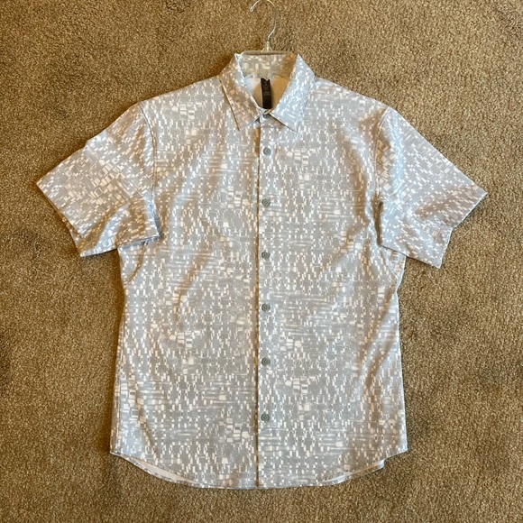 LULULEMON AIRING EASY SHORT SLEEVE SHIRT VENTLIGHT MESH - Picture 2 of 7